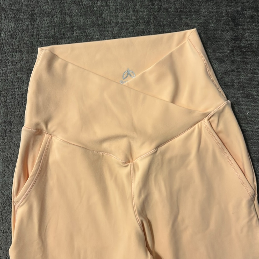 Sunzel Peach Cross Waist Flared Leggings size XS - Picture 2 of 10